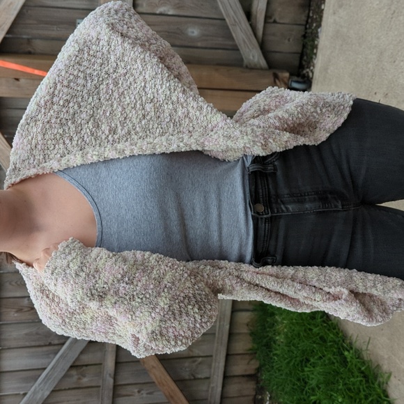 Pink Lily cardigan - Picture 2 of 2